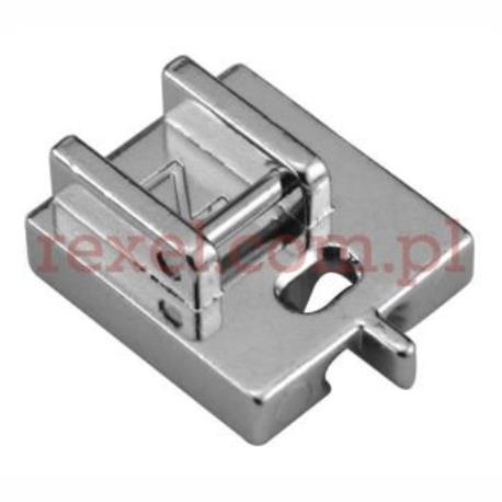 Metlalowa stopka szybkowymienna Matic z noskiem  do wszywania zamków krytych